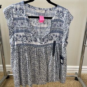 Lucky Brand Blue/Lavender Print Top L/G - NWT (126)